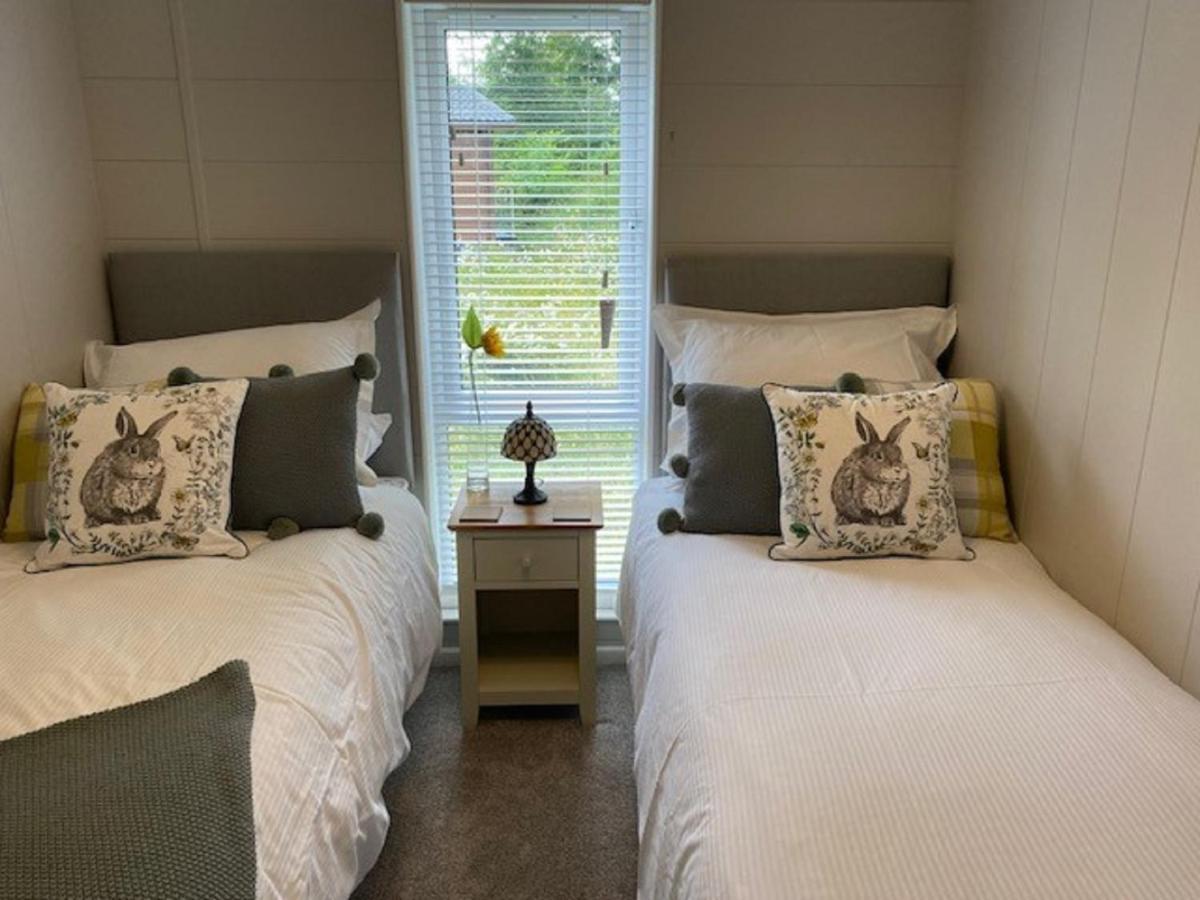 Hollicarrs - Sunflower Lodge ヨーク 部屋 写真